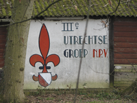 905009 Afbeelding van het beeldmerk van de IIIe Utrechtse Groep N.P.V. (Nederlandse Padvinders Vereniging), op de ...